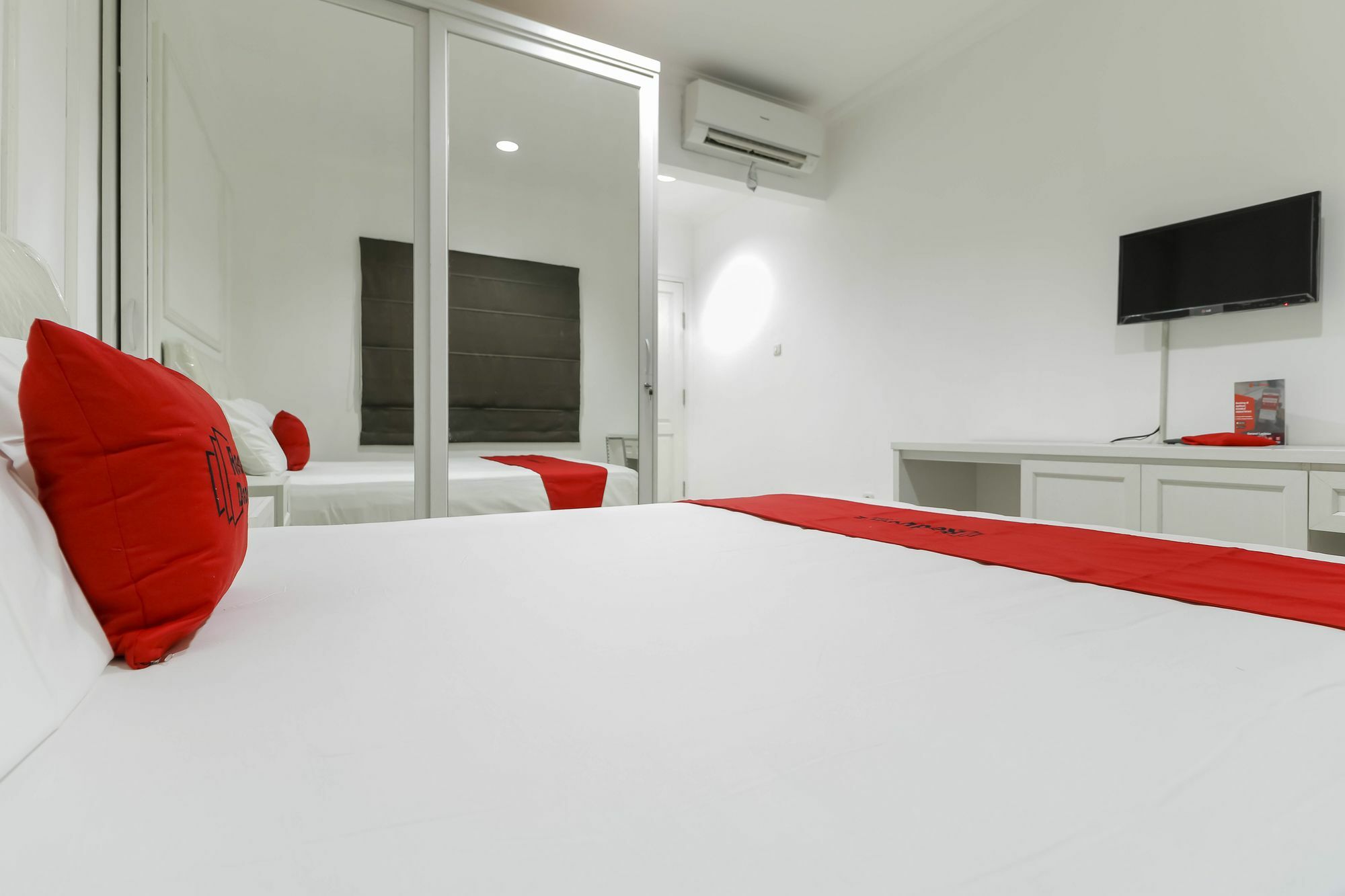 Reddoorz Plus @ Setiabudi Barat Τζακάρτα Εξωτερικό φωτογραφία