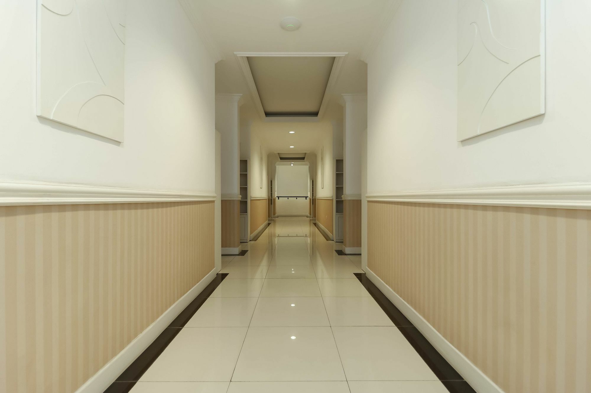 Reddoorz Plus @ Setiabudi Barat Τζακάρτα Εξωτερικό φωτογραφία